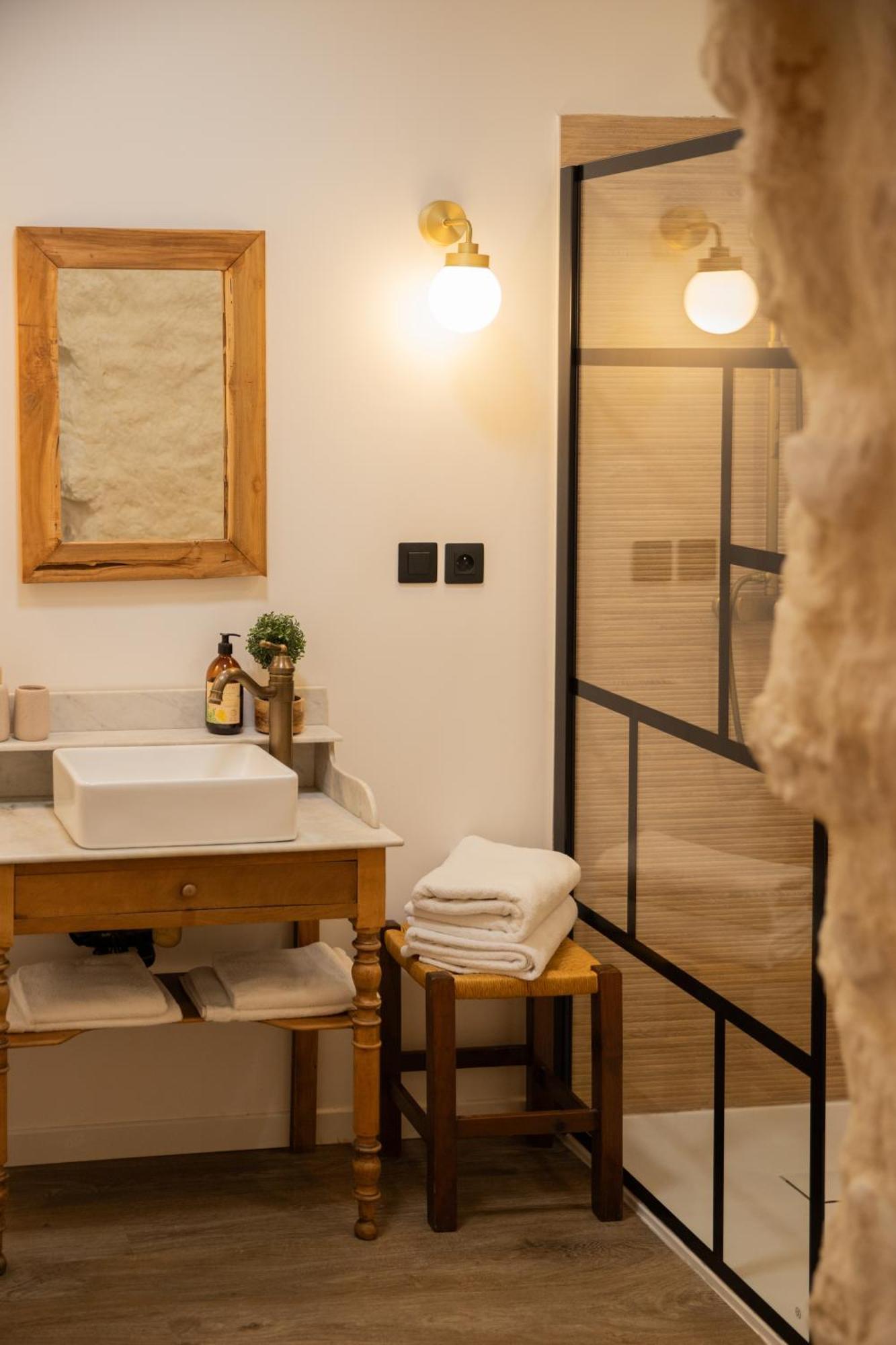 Maison Roucas - Restaurant Et Chambres D'Hotes Solérieux Kültér fotó