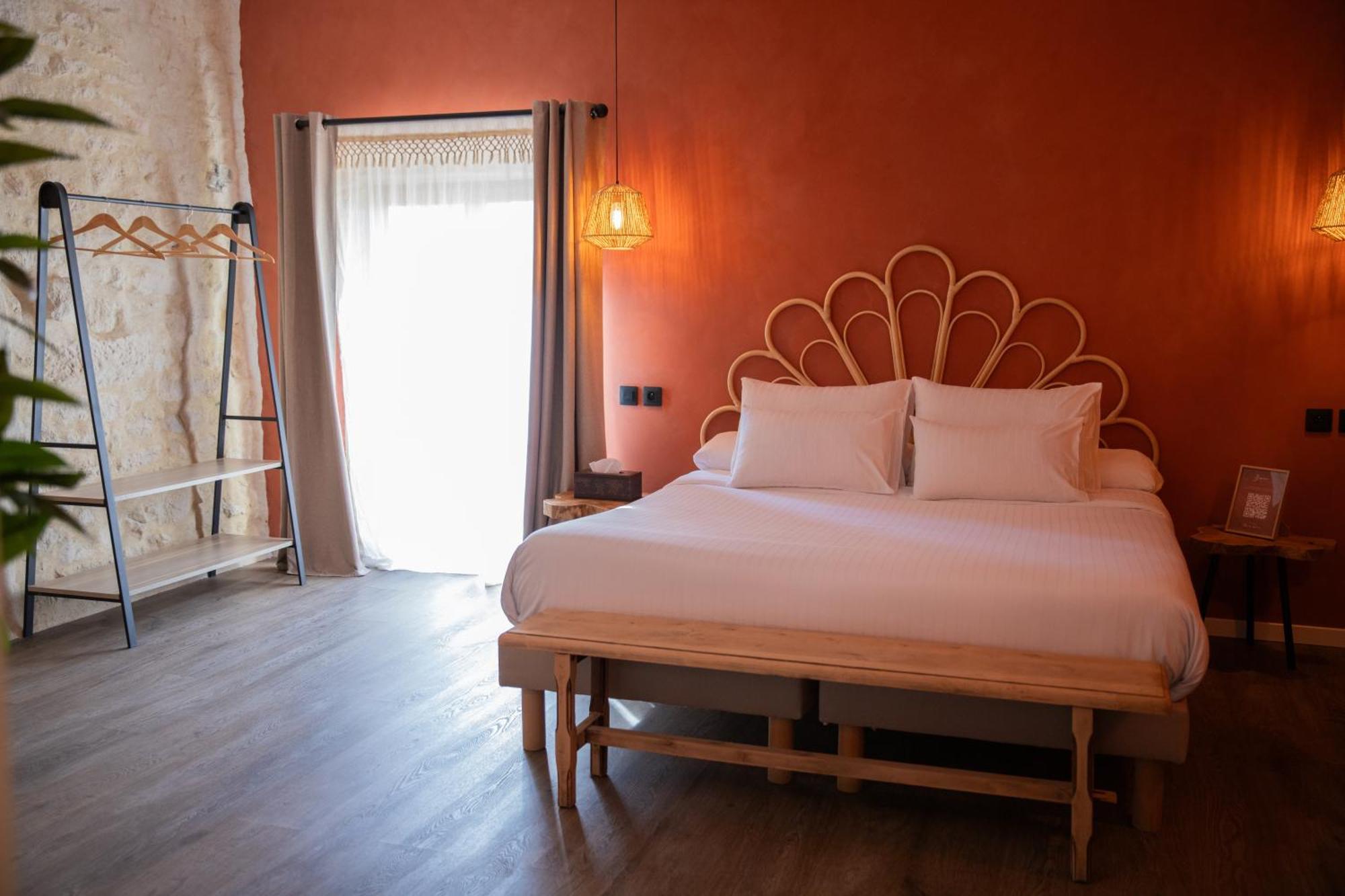 Maison Roucas - Restaurant Et Chambres D'Hotes Solérieux Kültér fotó