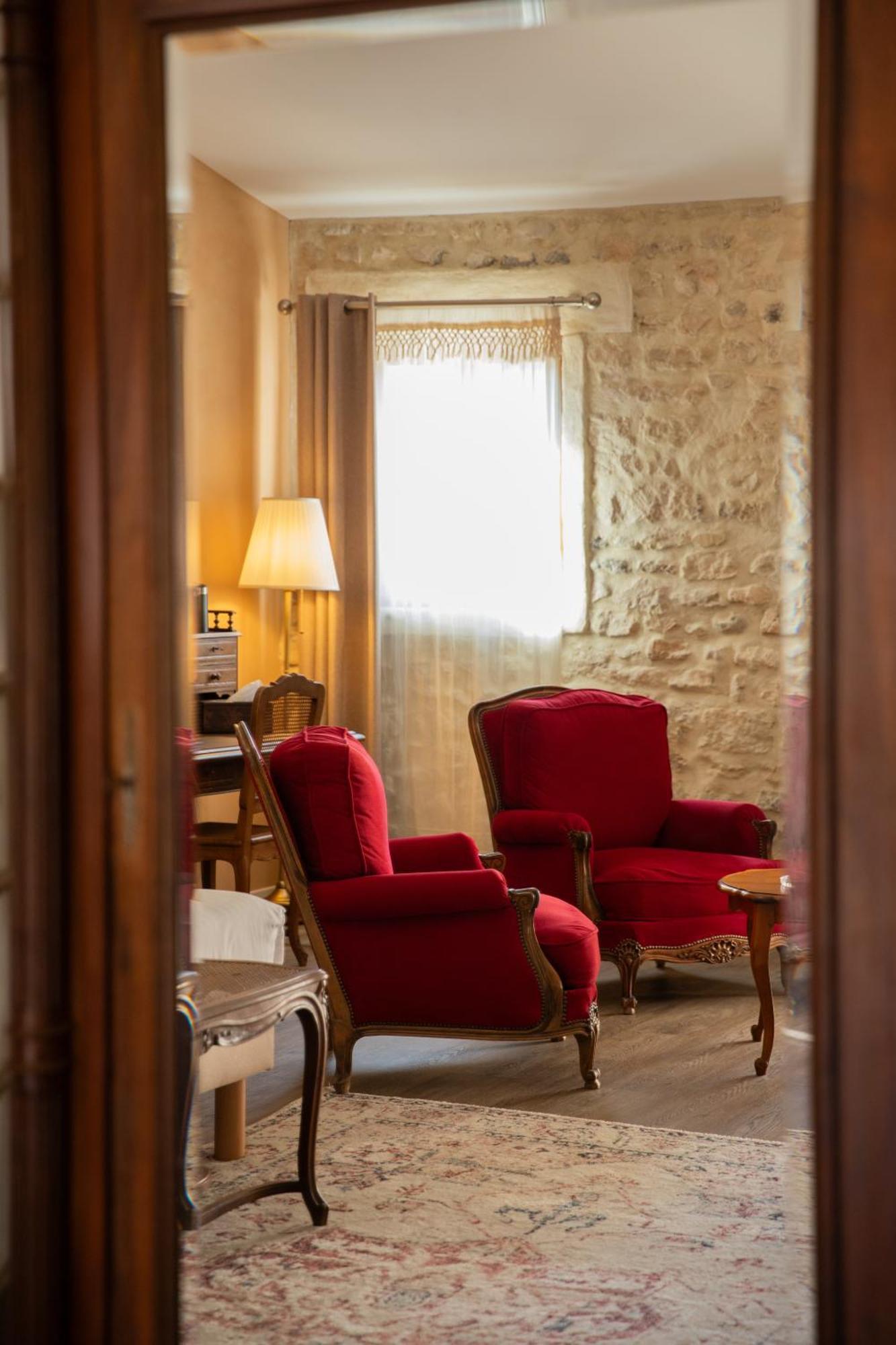 Maison Roucas - Restaurant Et Chambres D'Hotes Solérieux Kültér fotó